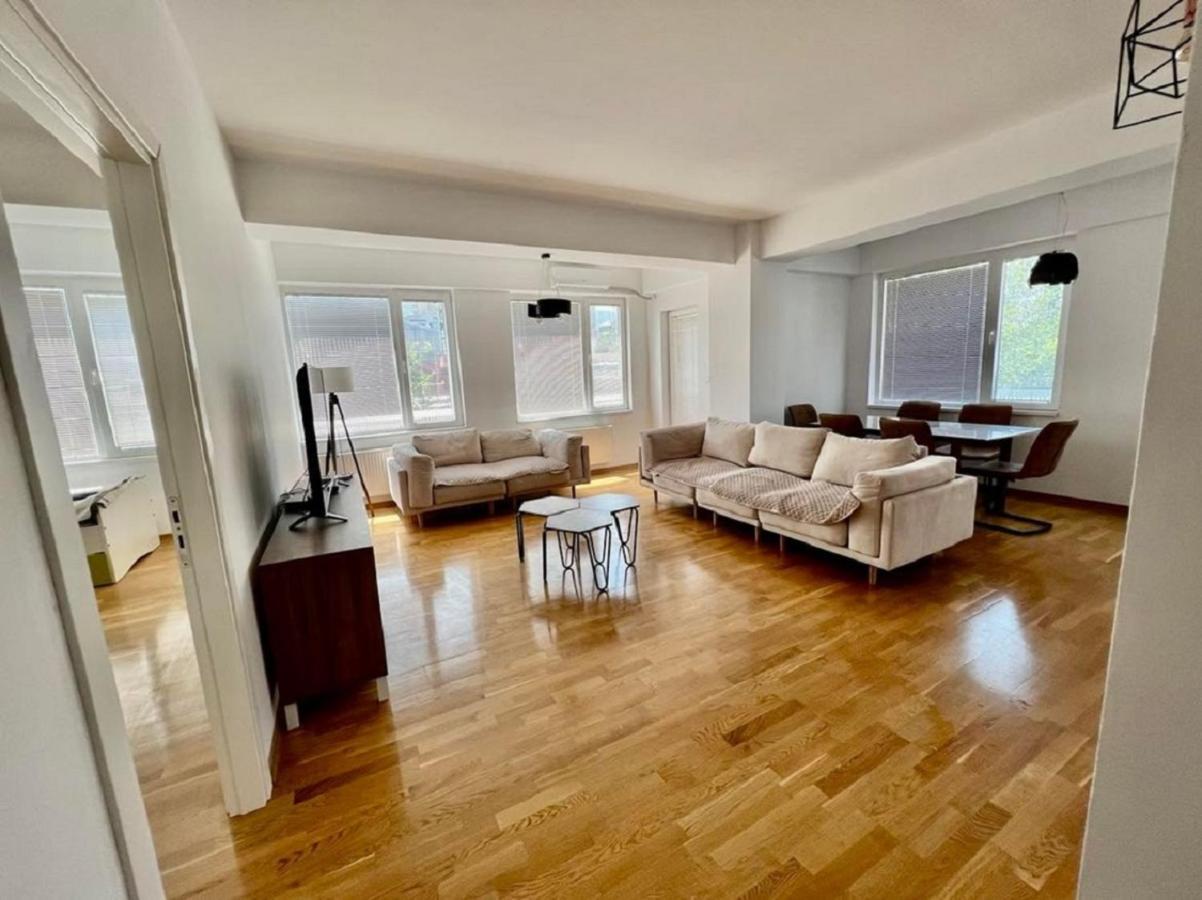 High-End Spacious Apartment Next To City Mall Скоп'є Екстер'єр фото