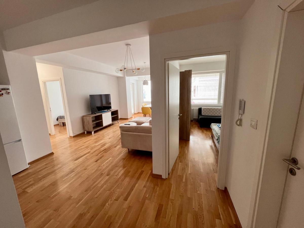 High-End Spacious Apartment Next To City Mall Скоп'є Екстер'єр фото