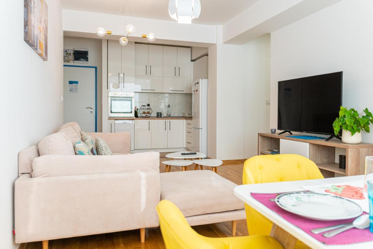 High-End Spacious Apartment Next To City Mall Скоп'є Екстер'єр фото