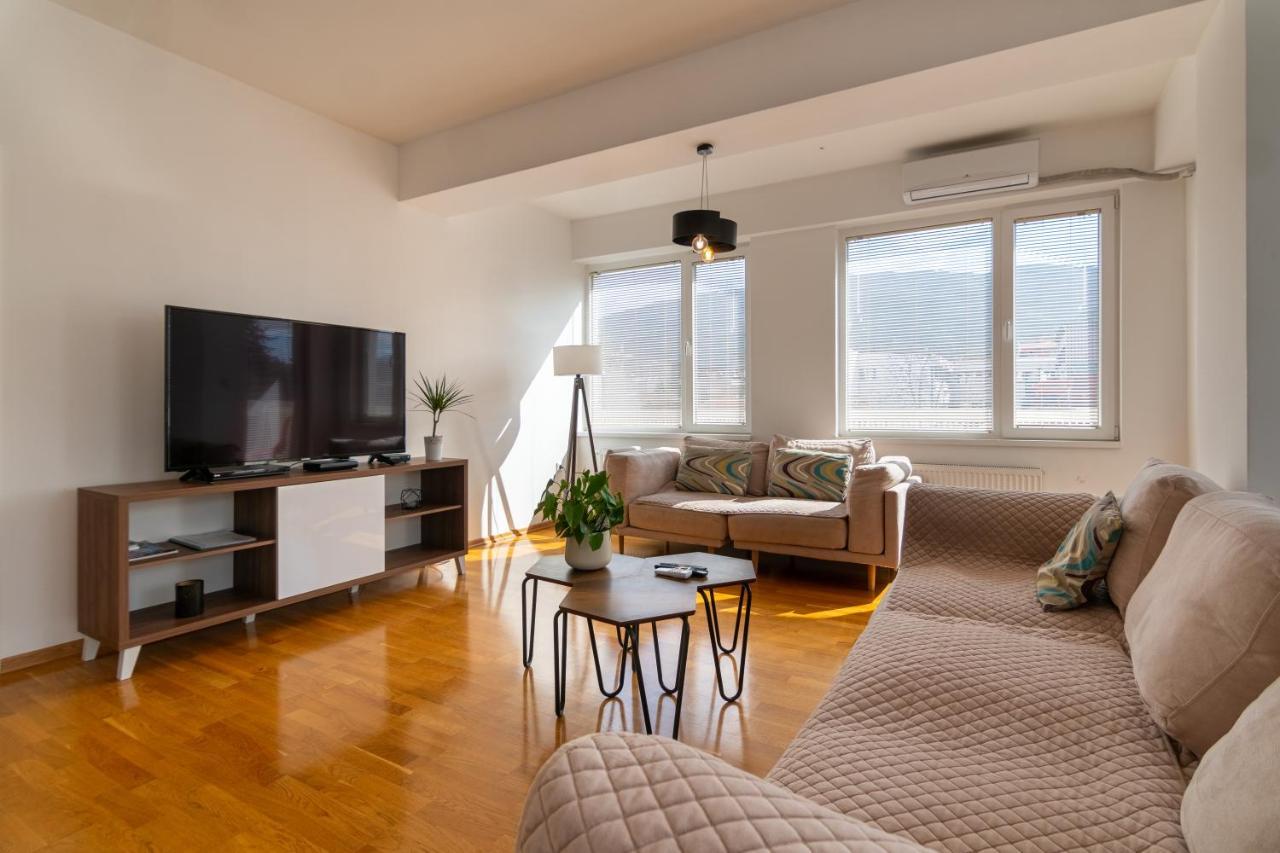 High-End Spacious Apartment Next To City Mall Скоп'є Екстер'єр фото