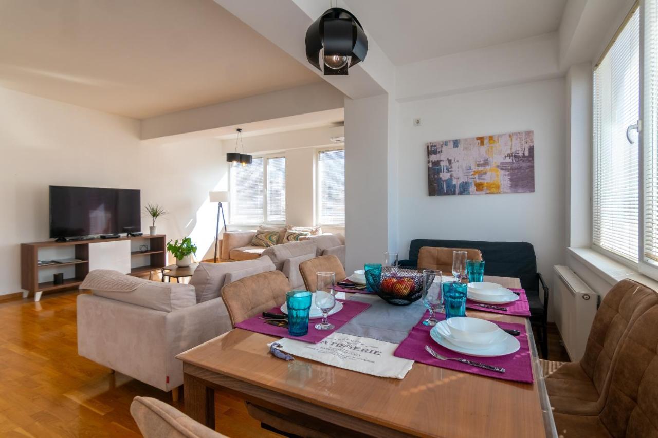 High-End Spacious Apartment Next To City Mall Скоп'є Екстер'єр фото