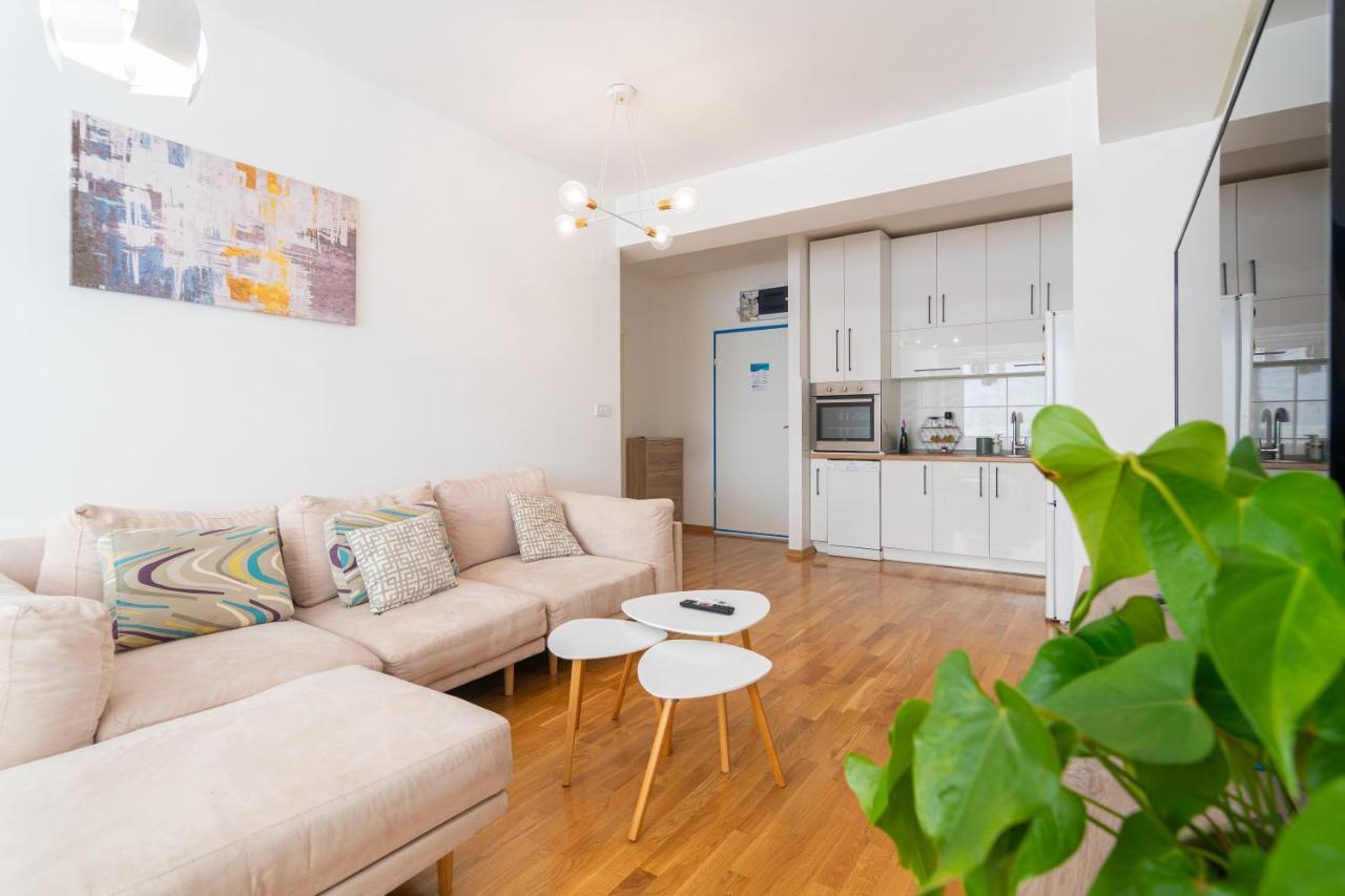 High-End Spacious Apartment Next To City Mall Скоп'є Екстер'єр фото
